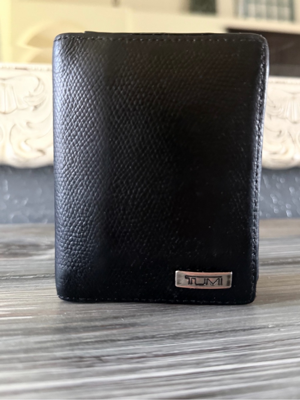 Tumi Black Leather Mens Wallet Cardholder